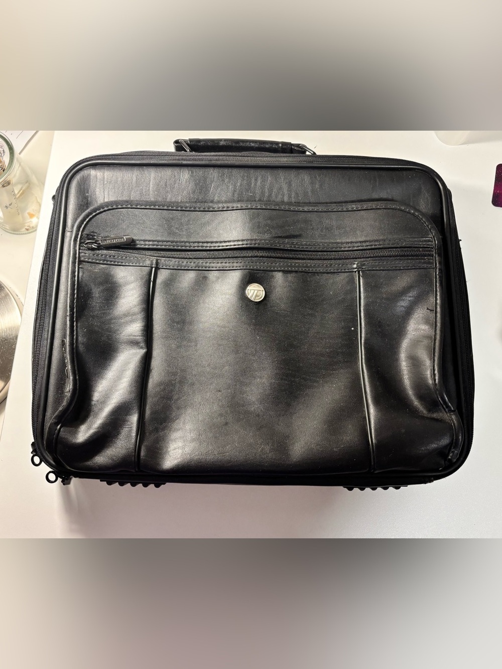 Targus Leather Laptop Bag 18”